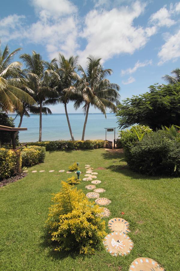 Coconut Grove Beachfront Cottages Matei Dış mekan fotoğraf