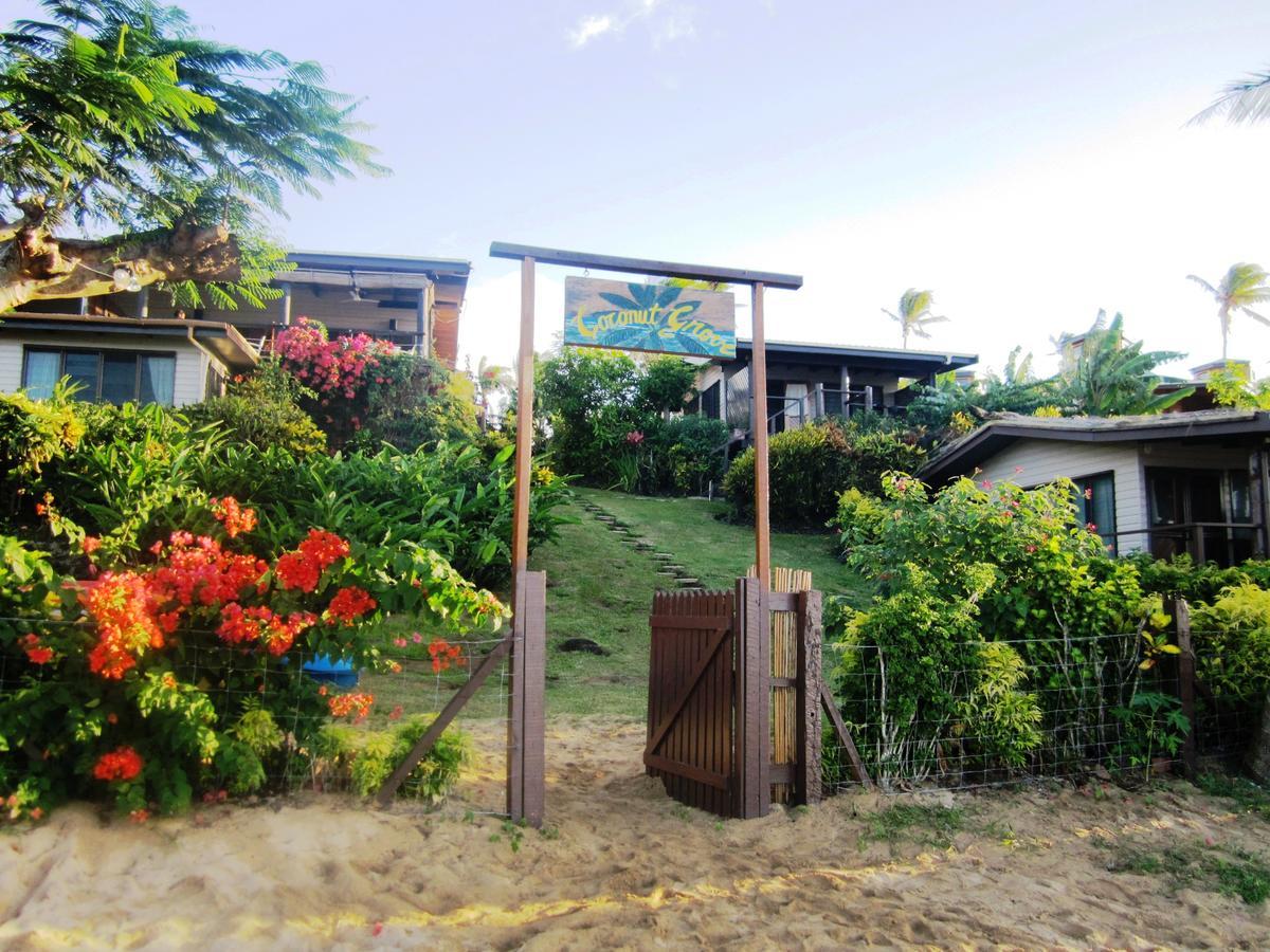 Coconut Grove Beachfront Cottages Matei Dış mekan fotoğraf